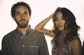 Canciones traducidas de us the duo