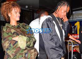 Canciones traducidas de rihanna ft. travis scott