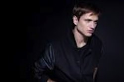 Canciones traducidas de adrian lux