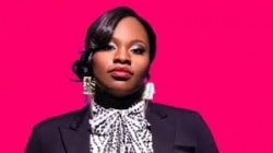 Canciones traducidas de tasha cobbs